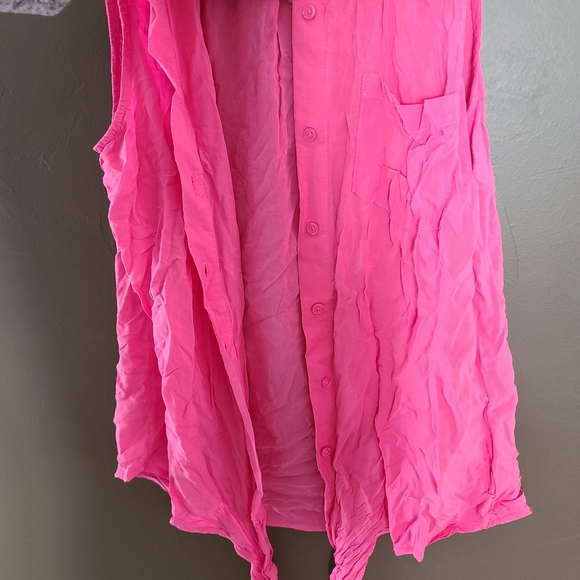 Pink Old Navy button tie shirt - Picture 2 of 3